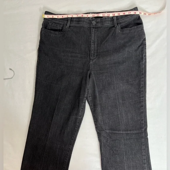 Gloria Vanderbilt Straight Leg Jeans Women's 18 Average Black 5-Pocket High Rise - Picture 3 of 10